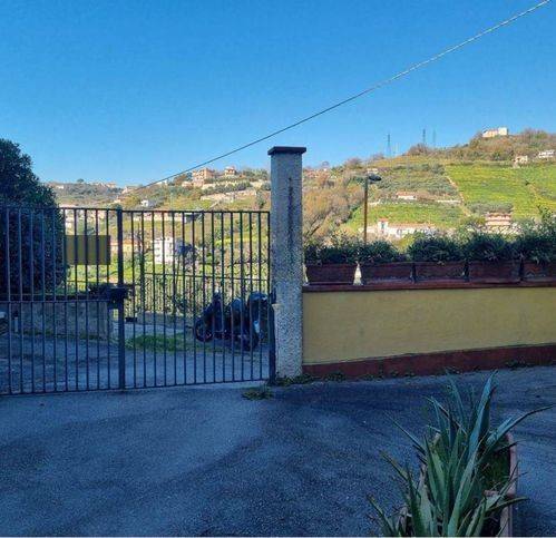Appartamento a Salerno in Via San Pio Da Pietrelcina 30 - Foto 2