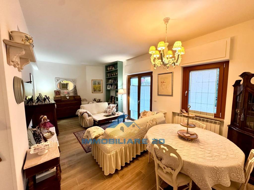 Appartamento a Teramo in Via De Benedictis, 44 - Foto 5