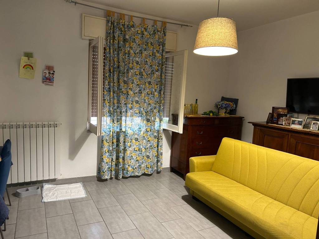 Palazzo / stabile a Castellammare di stabia in Via Pozzillo, 47 - Foto 2