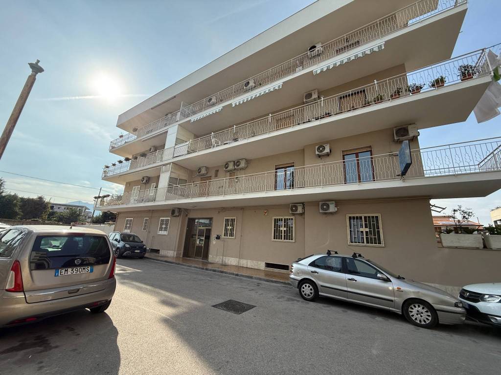 Appartamento a Brusciano in Via Camillo Cucca, 120 - Foto 4