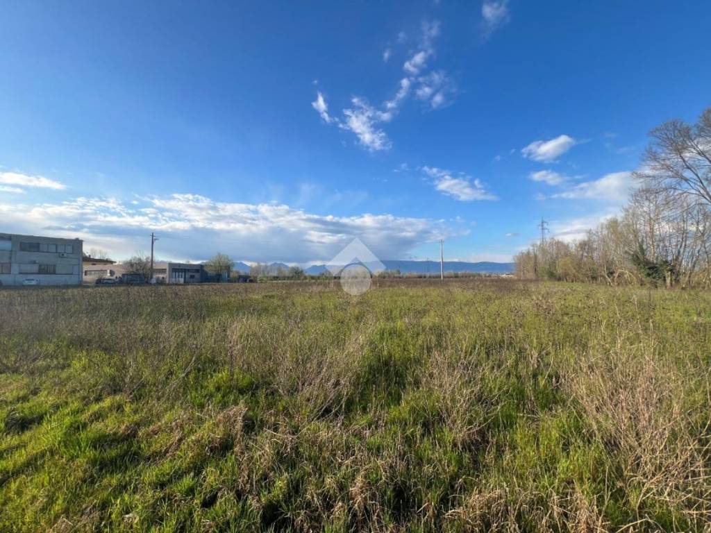 Terreno a Caldogno in Via Cresole, 15 - Foto 2