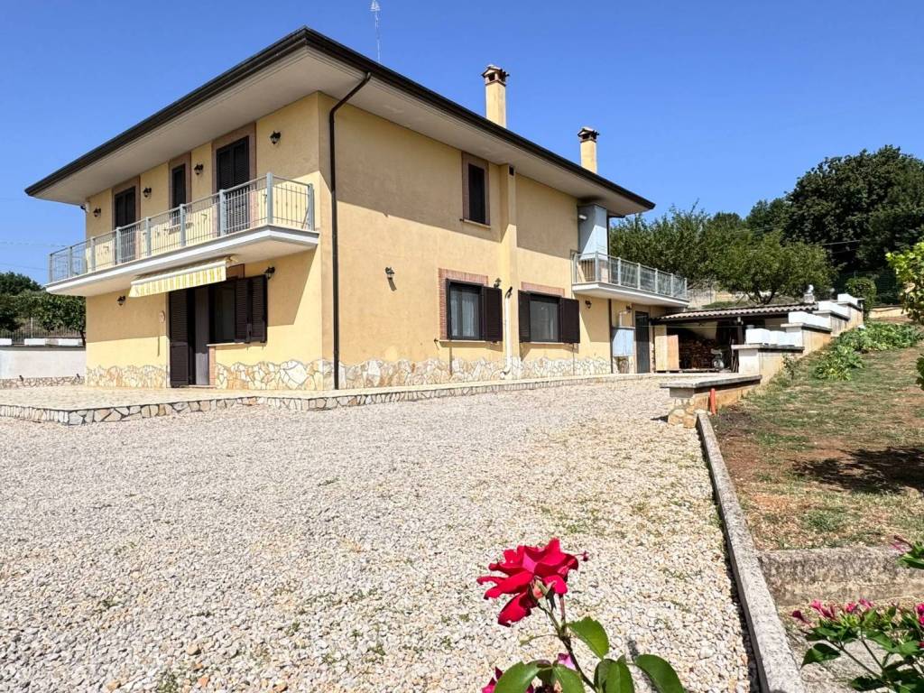 Casa indipendente a Trivigliano in Via Cerreta, 59 - Foto 2
