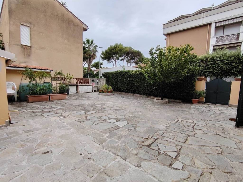 Appartamento a Rosignano marittimo in Via Sante Zennaro, 5 - Foto 5