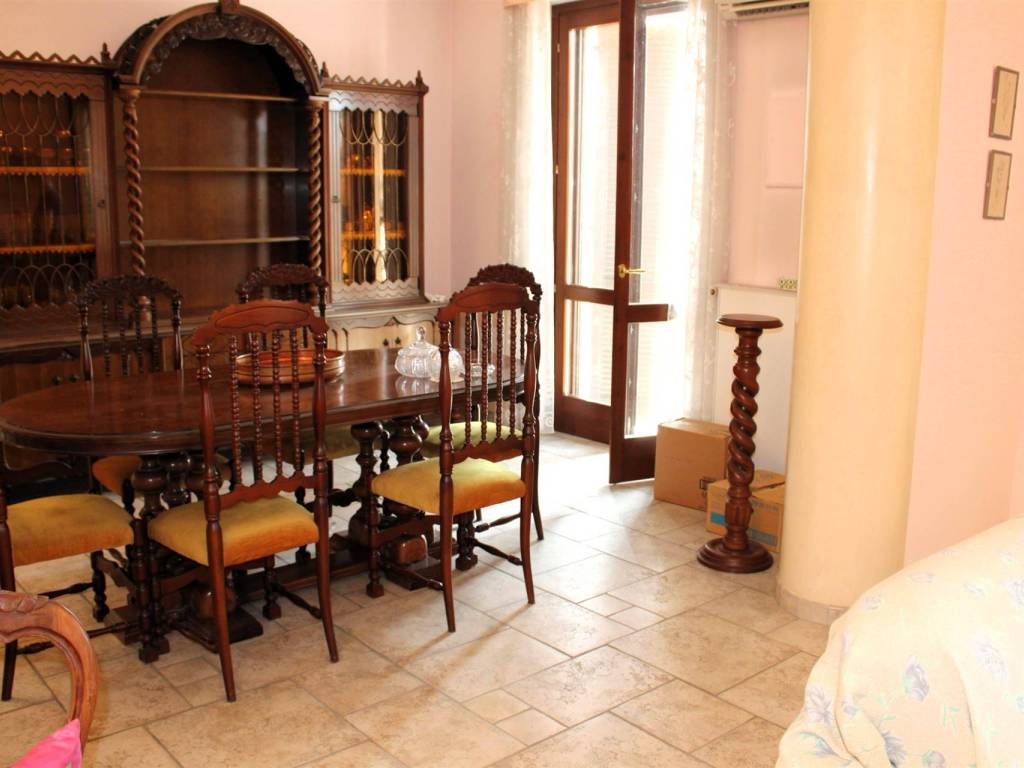 Villa a Trino in Via G. Giolito Ferrari - Foto 3