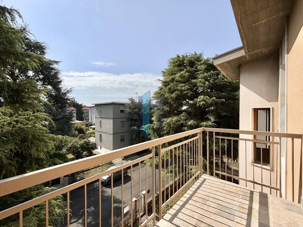 Appartamento a Brescia in Via Fratelli Anderloni - Foto 3