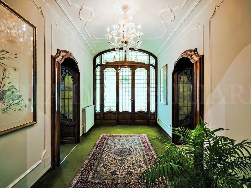 Casa indipendente a Omegna in Piazza Salera, 5 - Foto 2