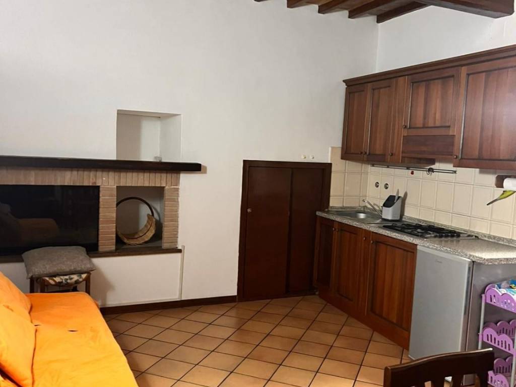 Appartamento a Foligno in Piazza della Repubblica - Foto 4