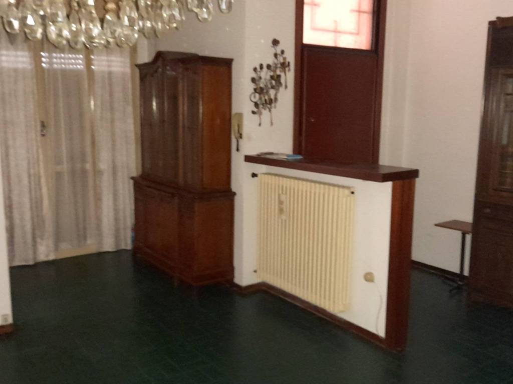 Appartamento a Voghera in Piazzetta Fratelli Bandiera - Foto 2
