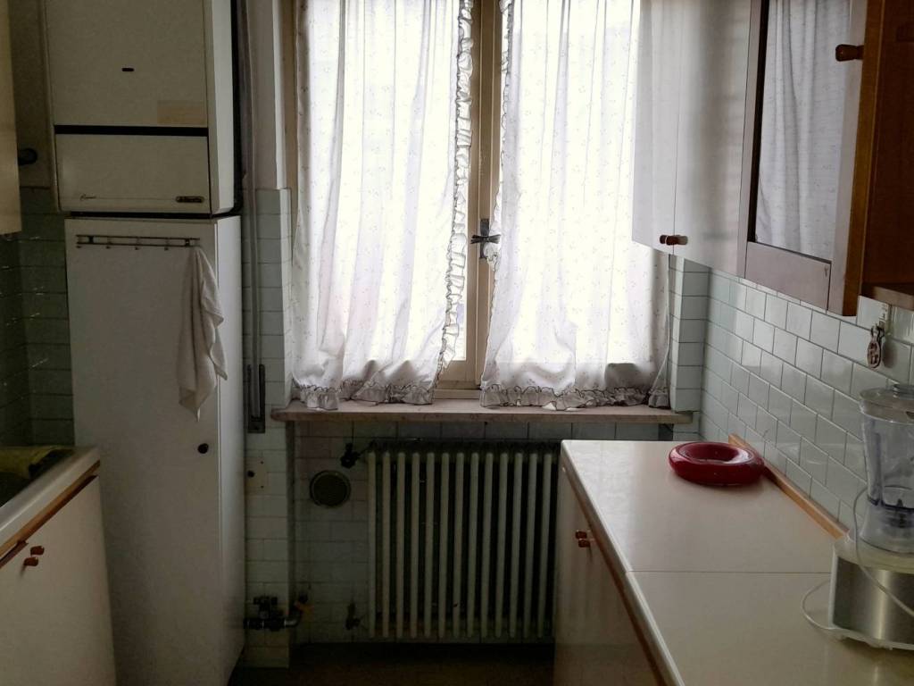 Appartamento a Voghera in Piazzetta Fratelli Bandiera - Foto 4