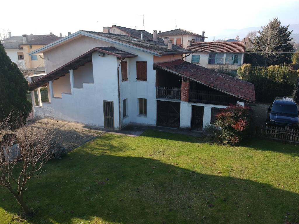 Villa a Bassano del grappa in Strada Sette Case, 39 - Foto 4