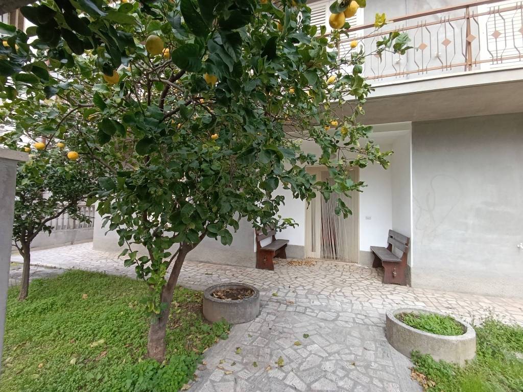 Villa a Alba adriatica in Via Molise, 8 - Foto 3