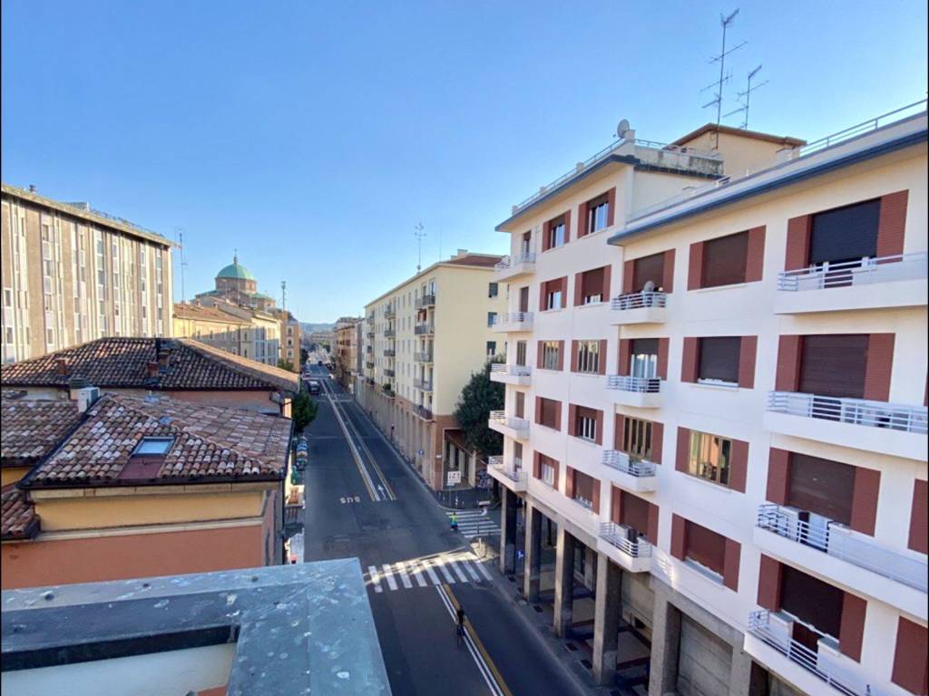 Attico / mansarda a Bologna in Via Giacomo Matteotti, 37 - Foto 2