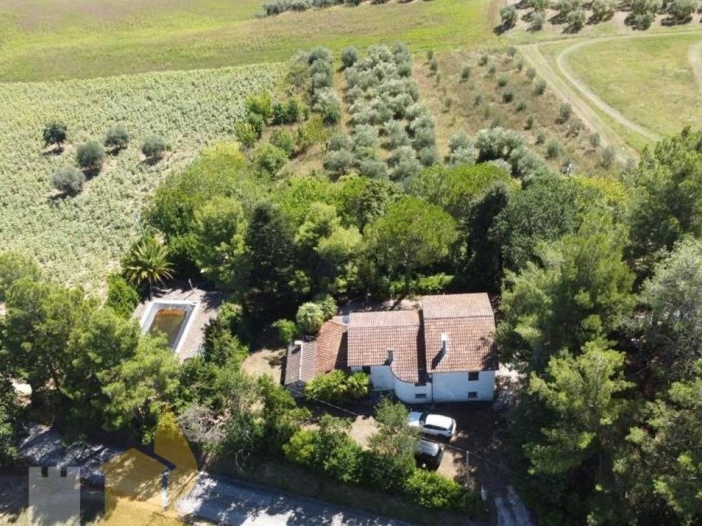 Rustico / casale a Arcevia - Foto 4