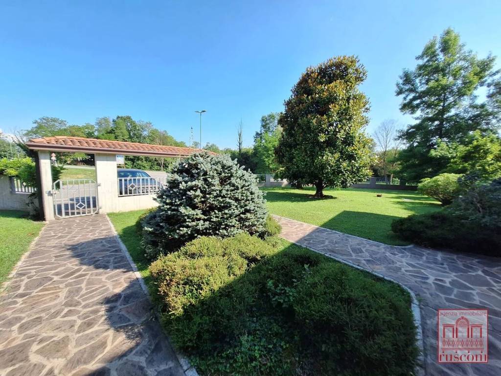 Villa a Fanna in Via Peressini, 50 - Foto 4