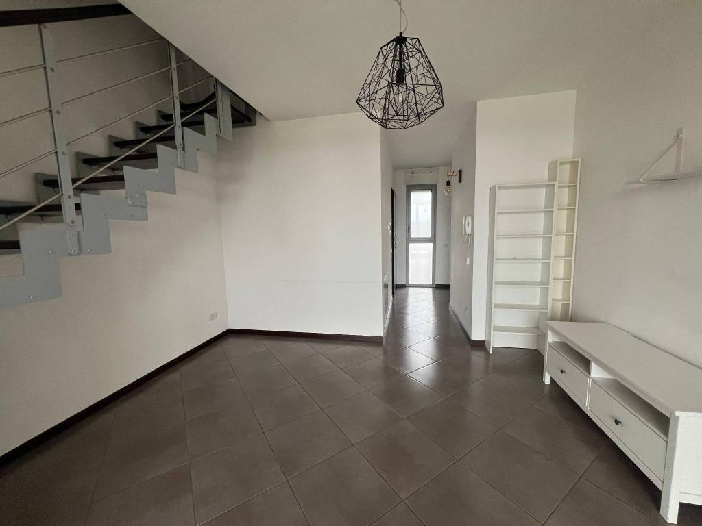 Appartamento a Cantù in Via Fiammenghini, 34 - Foto 3