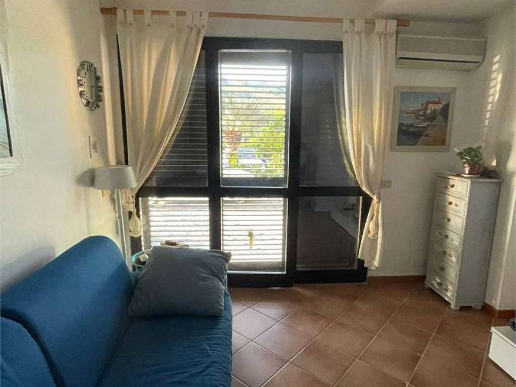 Appartamento a Porto azzurro in via zambelli - Foto 4