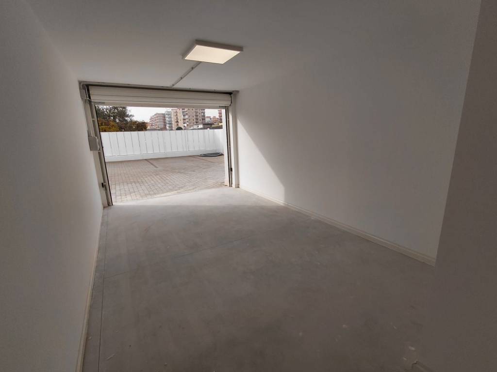 Box / garage a Manfredonia in Lungomare Siponto - Foto 4