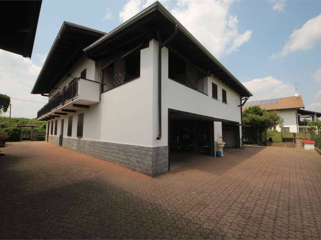 Rustico / casale a Oleggio - Foto 3