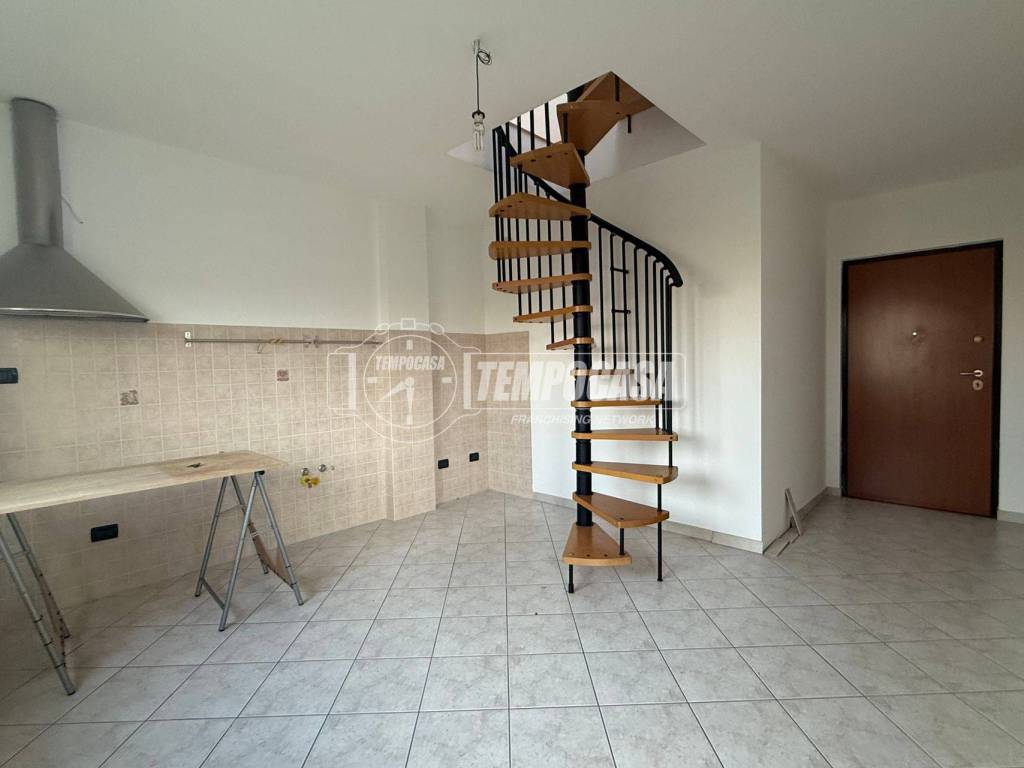 Appartamento a Asti in Via Francesco Cirio 34/A - Foto 2
