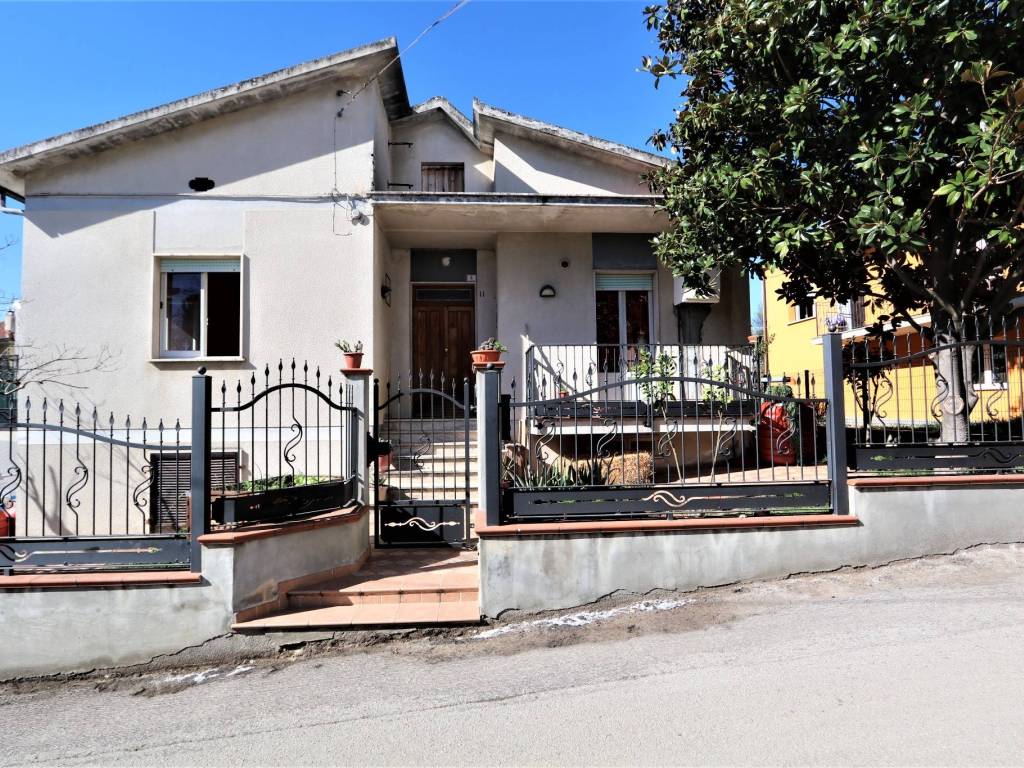 Villa a Nereto in Via Francesco Petrarca, 5 - Foto 3