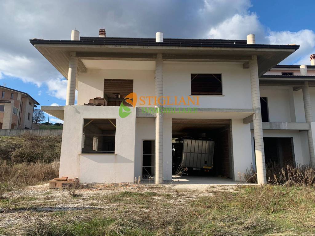 Villa a Campobasso in Contrada Coste di Oratino - Foto 3