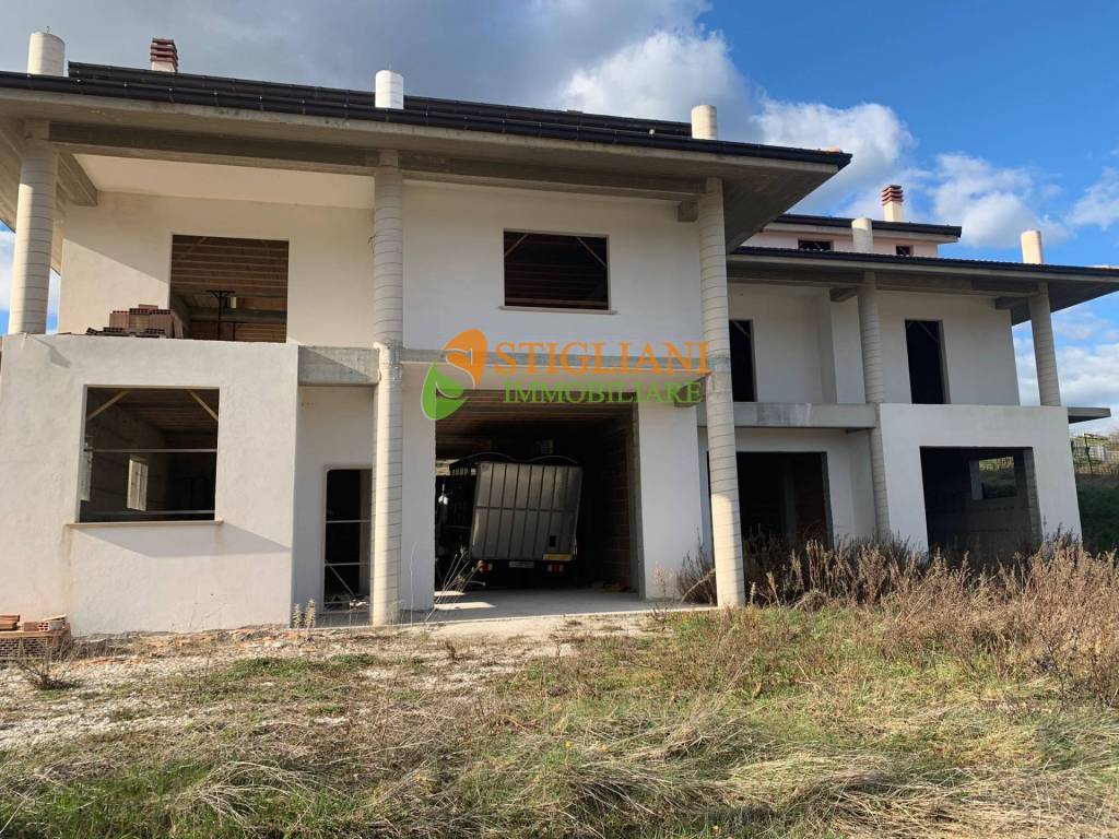 Villa a Campobasso in Contrada Coste di Oratino - Foto 4