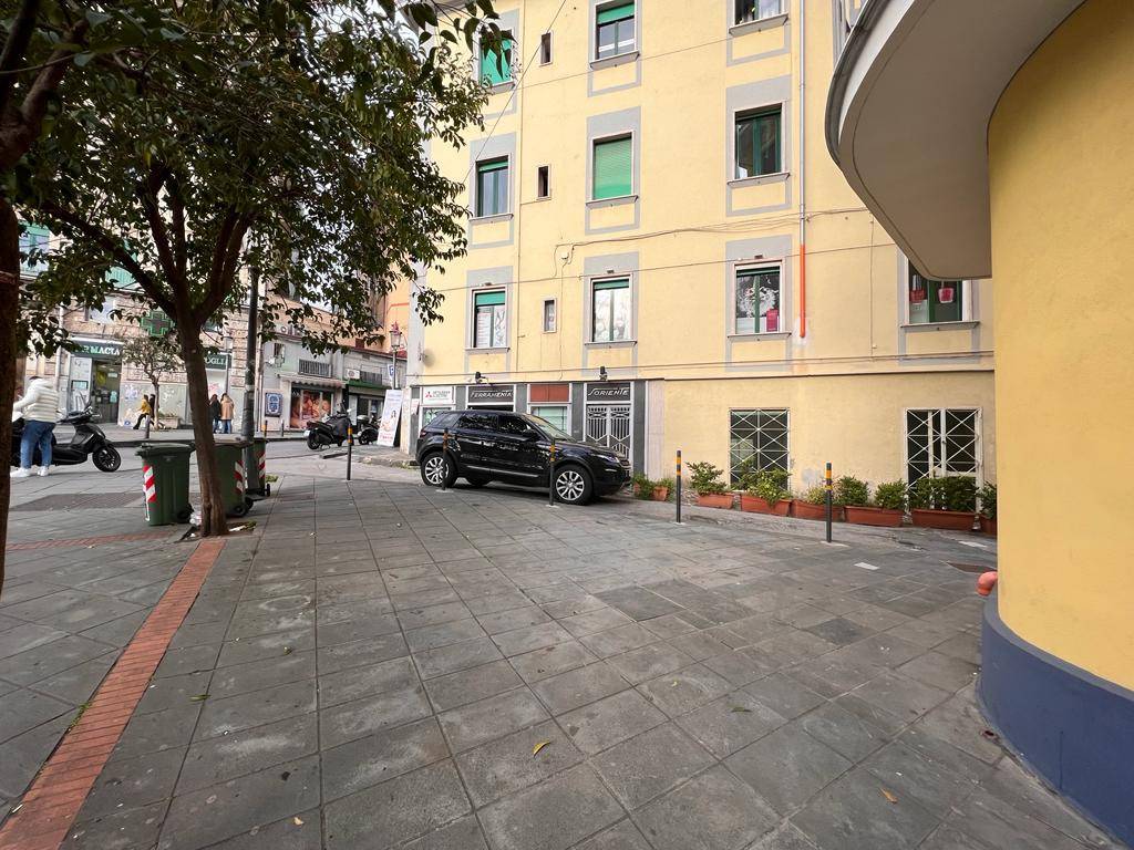 Immobile a Salerno in Piazza 24 Maggio - Foto 4