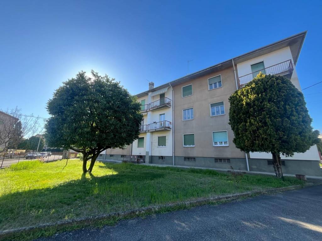 Appartamento a Tortona in Via Rodolfo Morandi, 12 - Foto 2