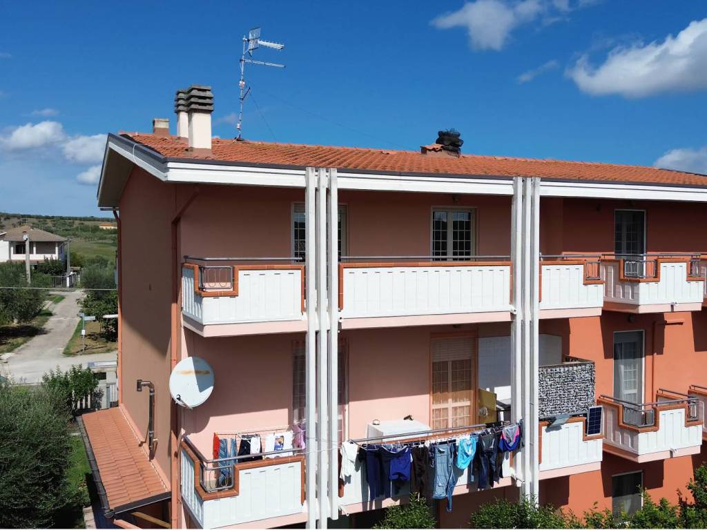 Villa a Collecorvino in Via Ortona, 10 - Foto 3