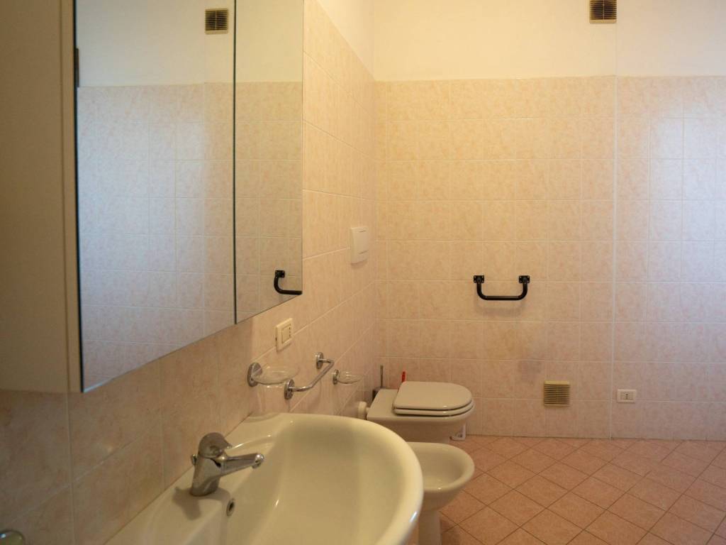 Villa a Roverbella in Via Montenero, 17 - Foto 5