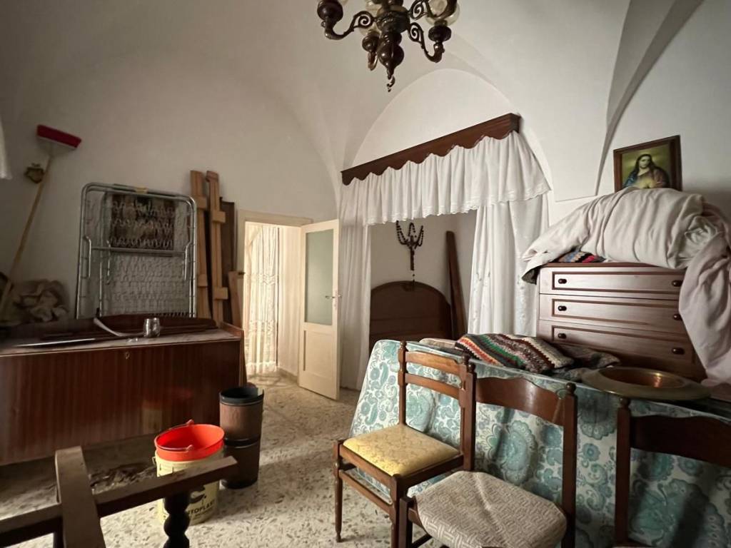 Casa indipendente a Ceglie messapica in Vico 4 Santoro Urgesi - Foto 2