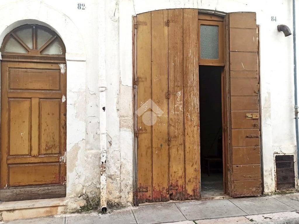 Casa indipendente a Mola di bari in VIA PAPA GIOVANNI XXIII, 84 - Foto 2