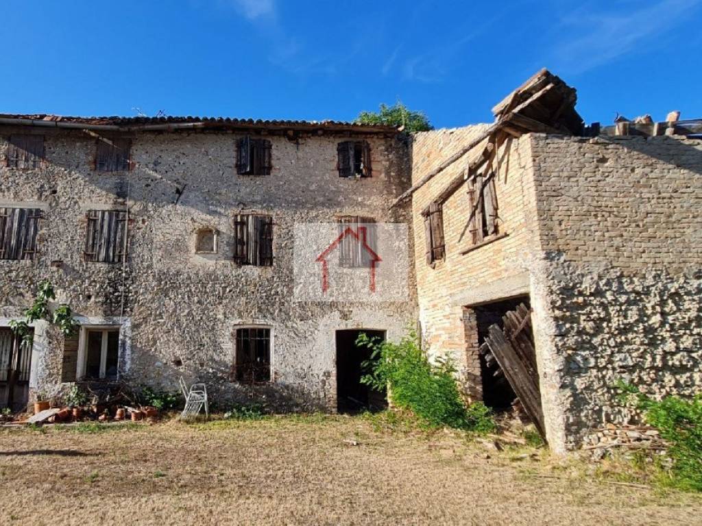 Rustico / casale a Volpago del montello in Via Eligio Porcù - Foto 2