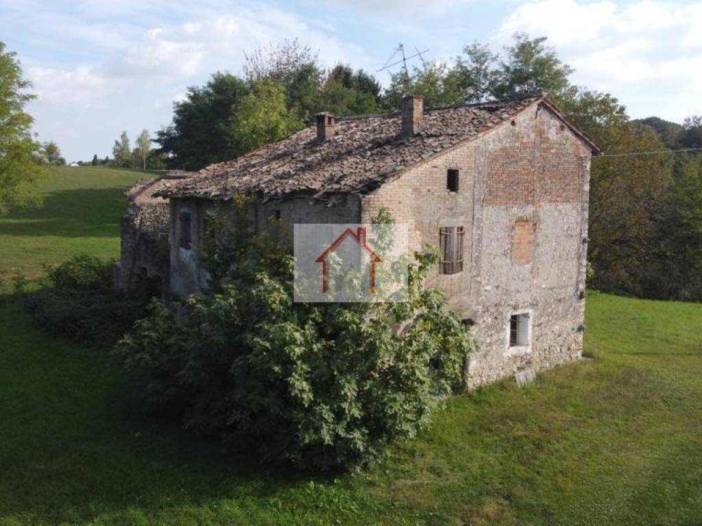 Rustico / casale a Volpago del montello in Via Eligio Porcù - Foto 3
