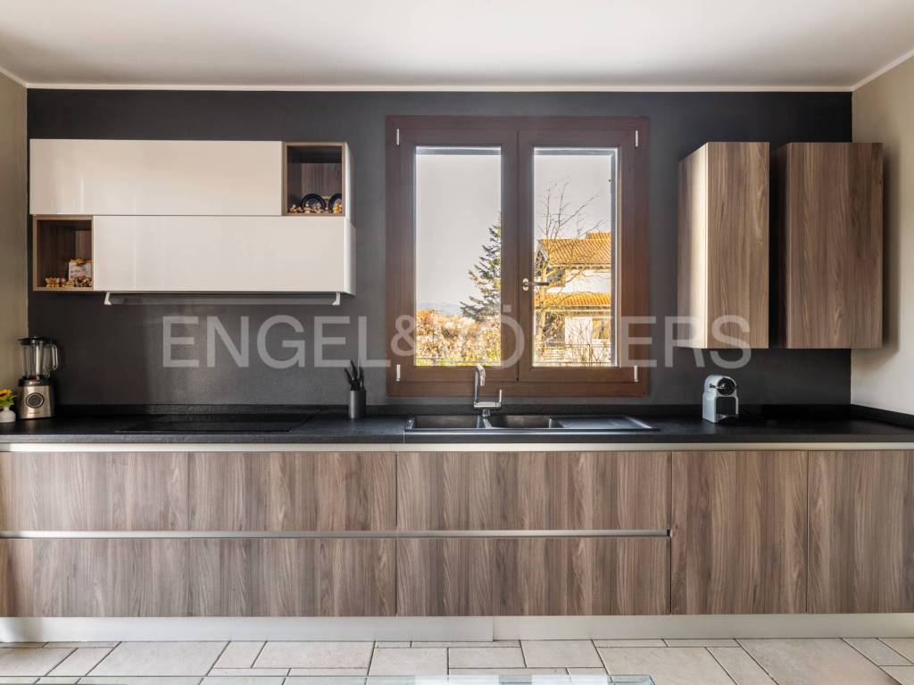 Villa a Borgomanero in Via Ceredo, 17 - Foto 4