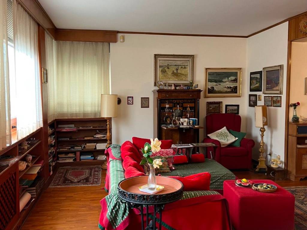 Appartamento a Trieste in Via Pasquale Besenghi, 19 - Foto 5