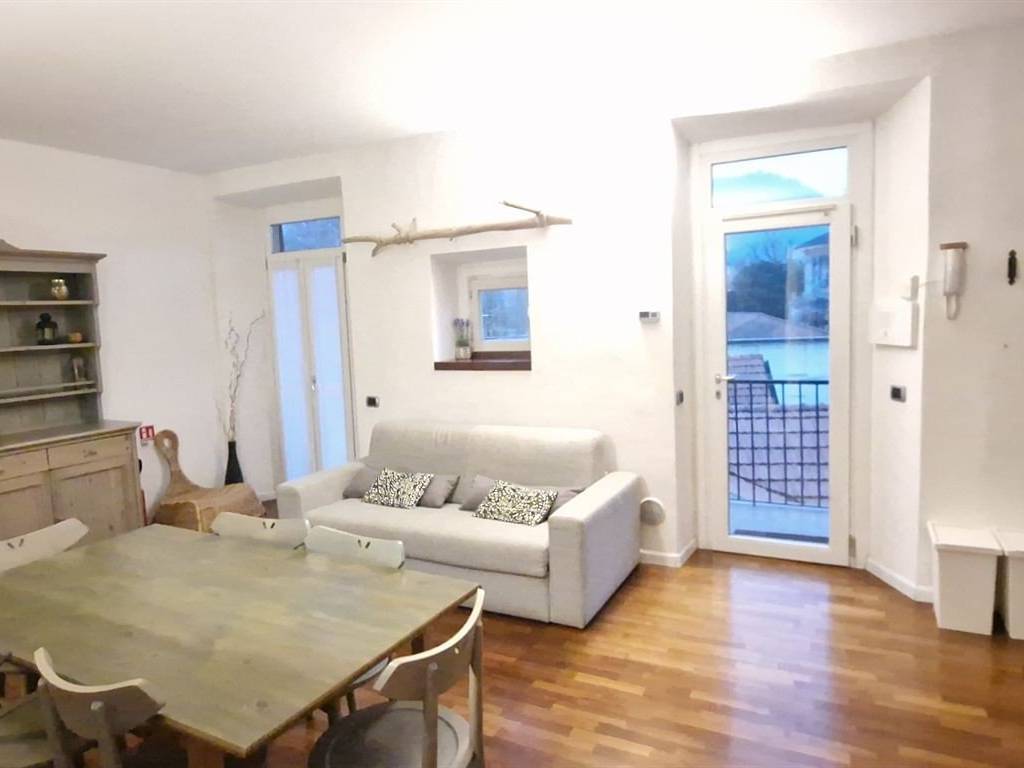 Appartamento a Cernobbio in VIA 5 GIORNATE, 5 - Foto 3