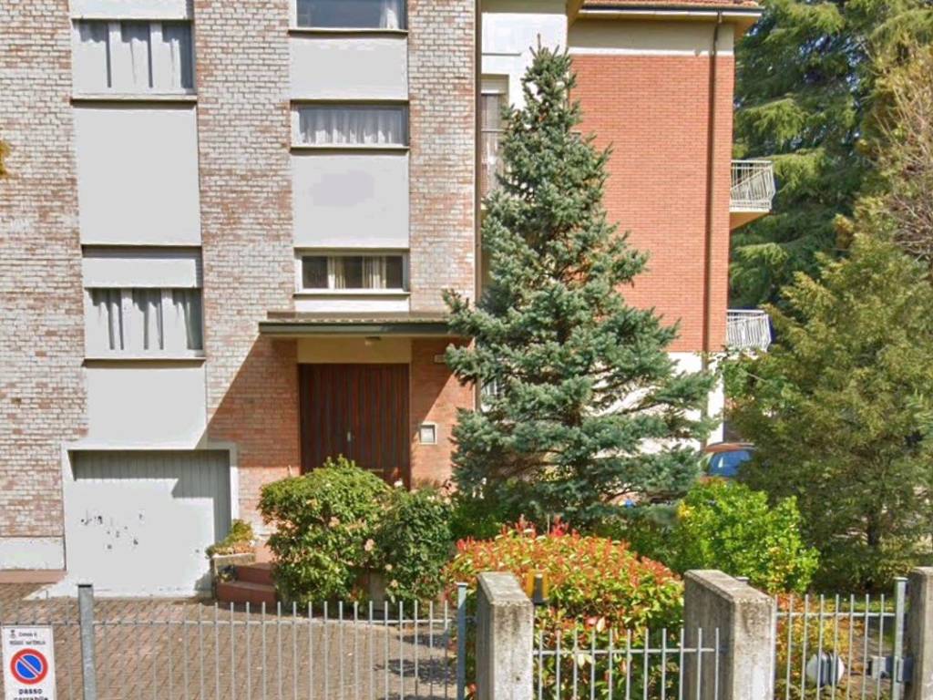 Appartamento a Reggio emilia in Via Vittorio Alfieri, 20 - Foto 2