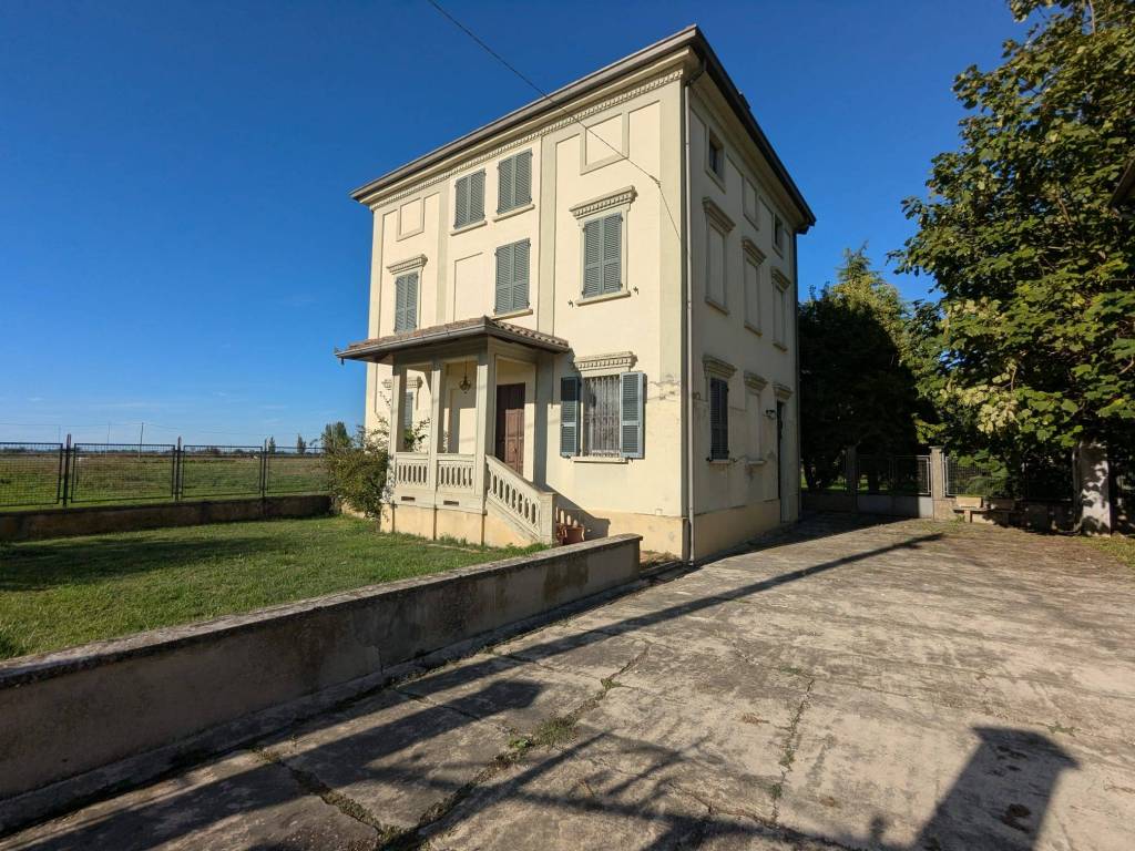 Villa a Broni in Strada Provinciale Padana Inferiore - Foto 2