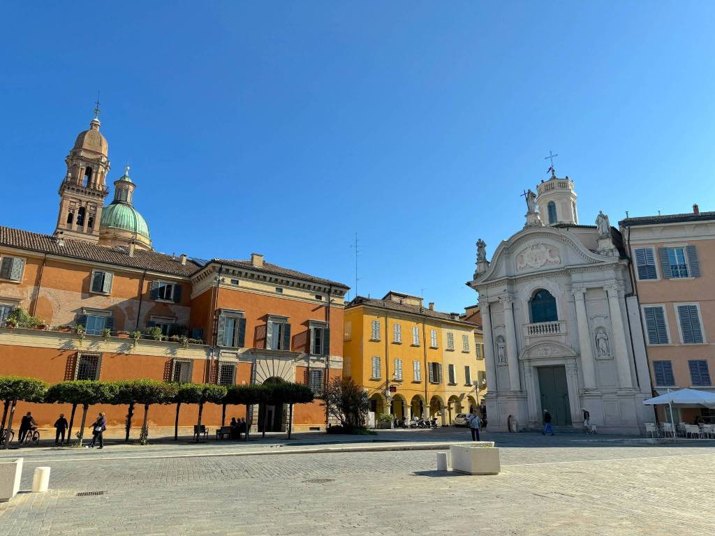 Attico / mansarda a Reggio emilia in Piazza Luigi Roversi - Foto 2