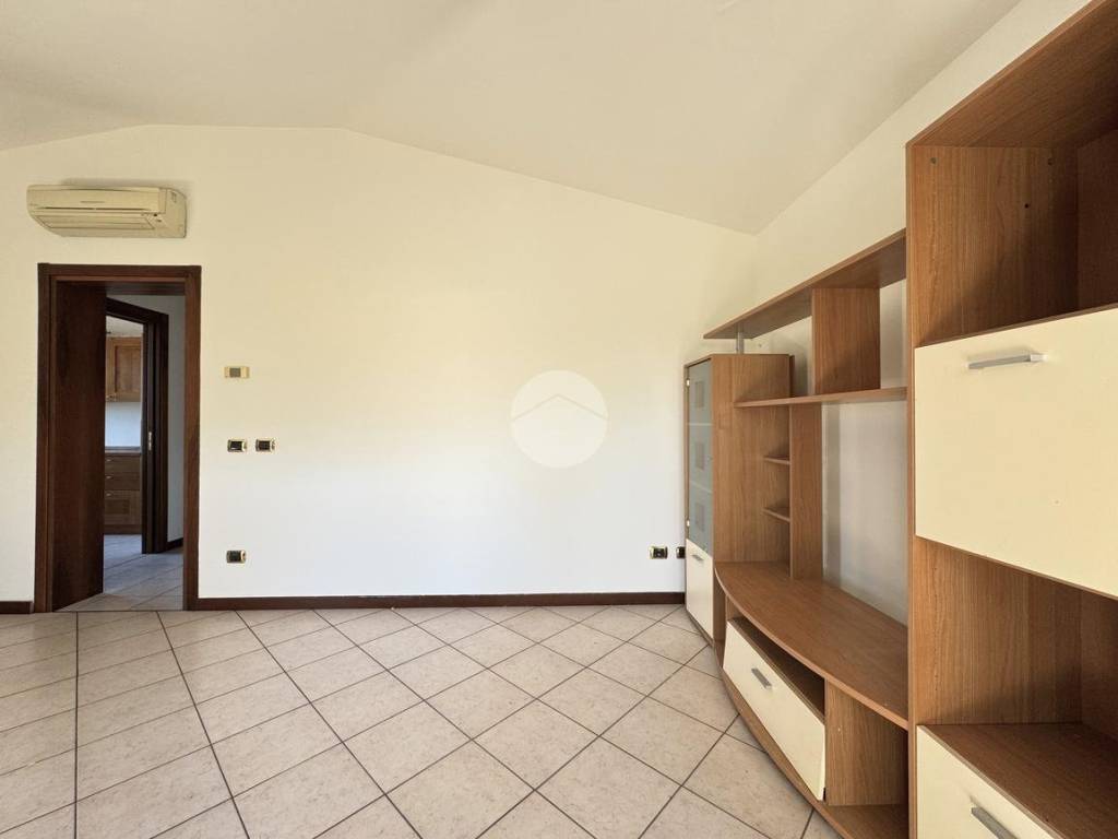 Appartamento a Curtatone - Foto 4