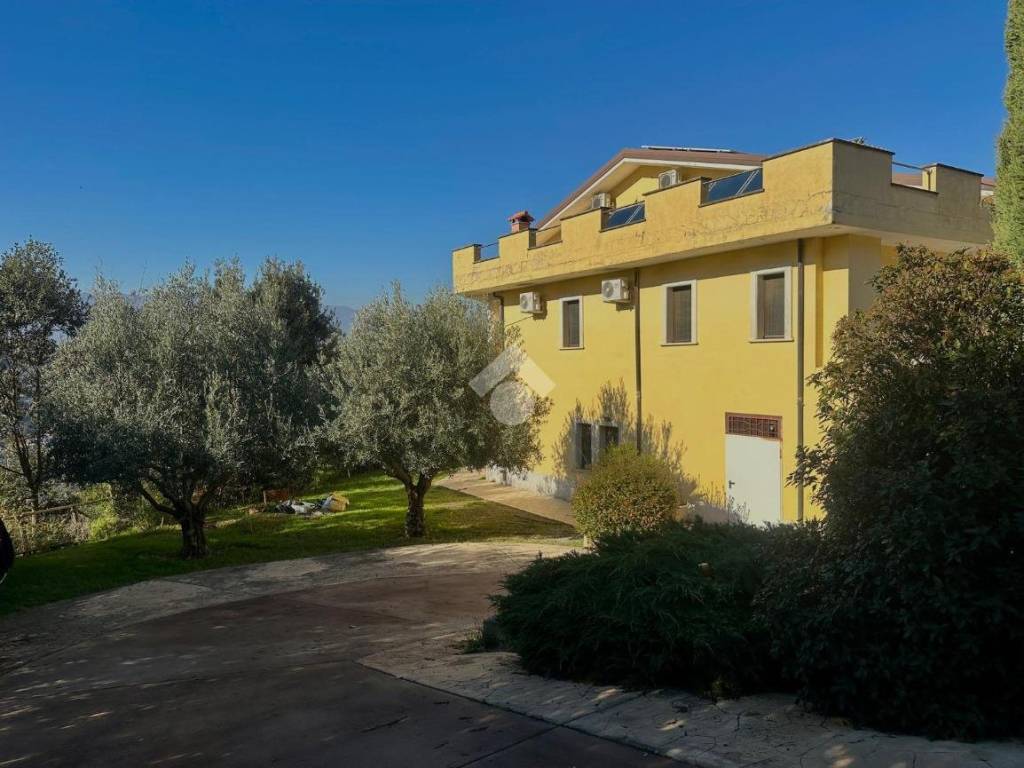 Villa a Dipignano in Contrada piano della Corte - Foto 2
