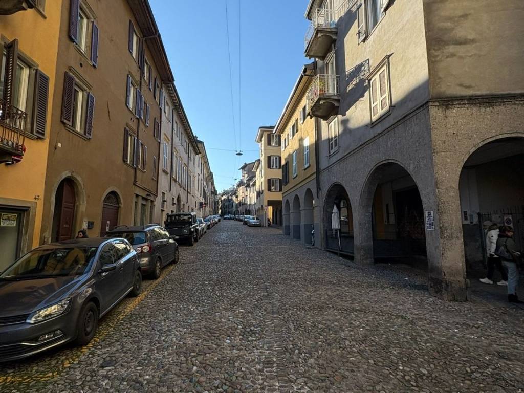 Appartamento a Bergamo in Via San Tomaso, 45 - Foto 2