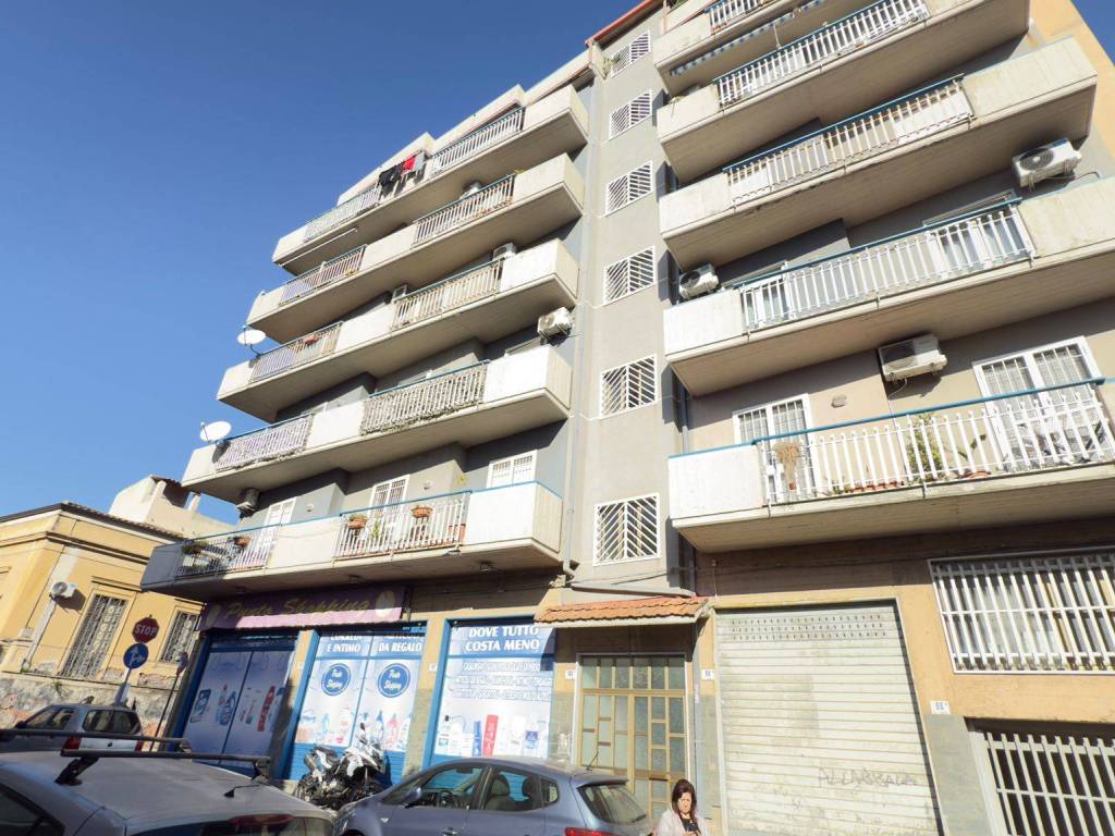 Appartamento a Catania in Via Pidatella - Foto 2