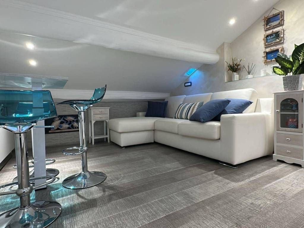 Appartamento a Loano in Via Giuseppe Garibaldi - Foto 2