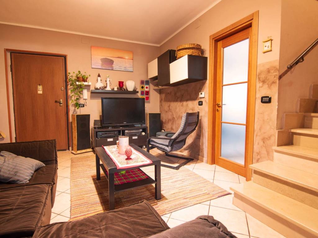 Villa a Pratola serra in Via Colle del Noce, 17 - Foto 4