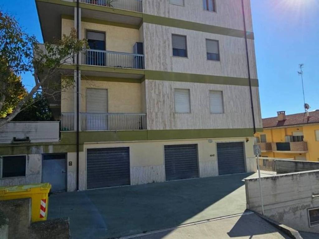 Appartamento a Folignano in Via Genova, 19 - Foto 2