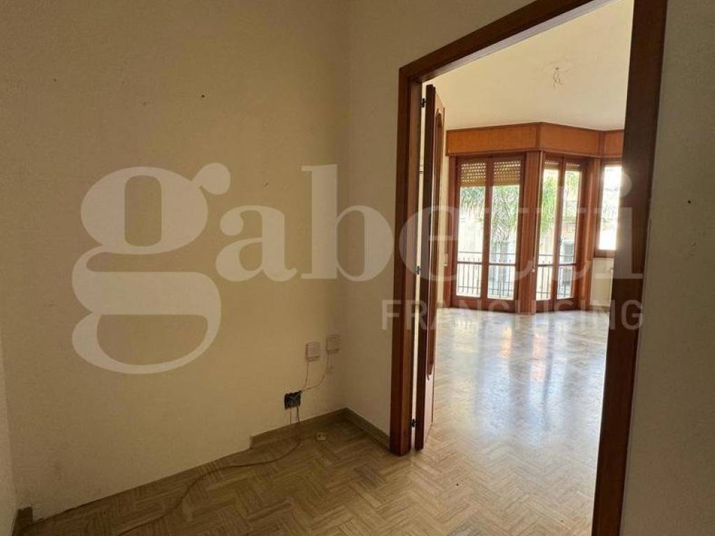 Appartamento a Brindisi in Corso Roma, 69 - Foto 2