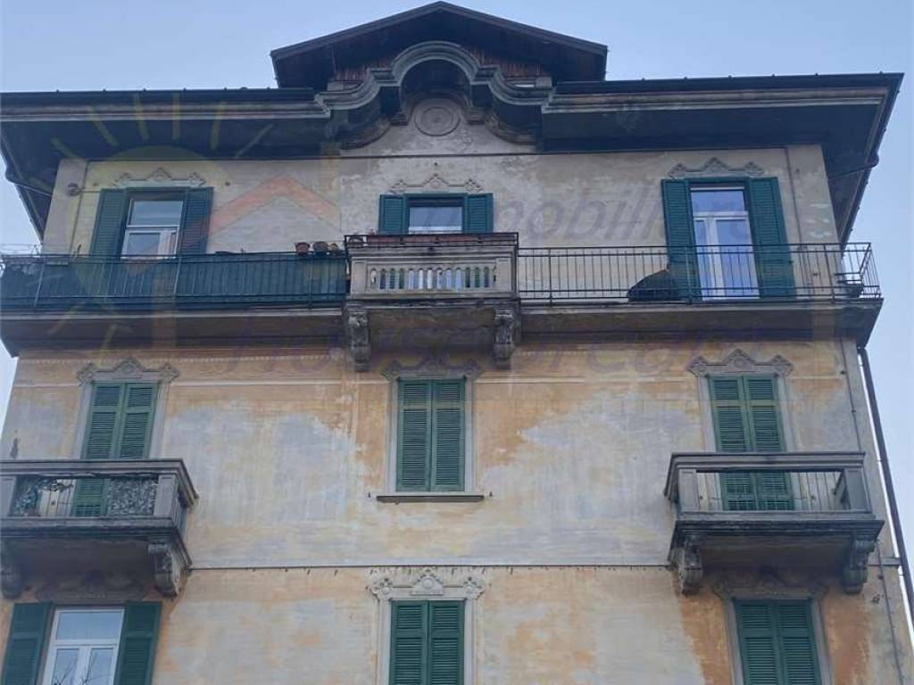 Appartamento a Besozzo in via armando diaz, 1 - Foto 2