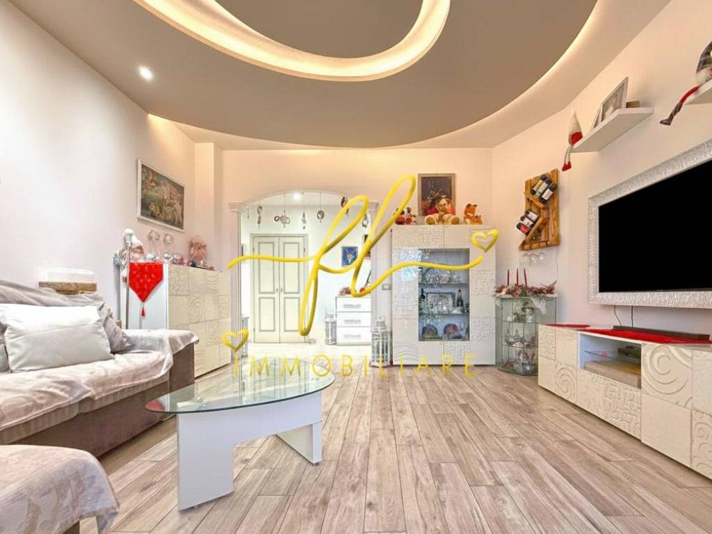 Appartamento a Cecina in Piazza Ilio Barontini, - Foto 3